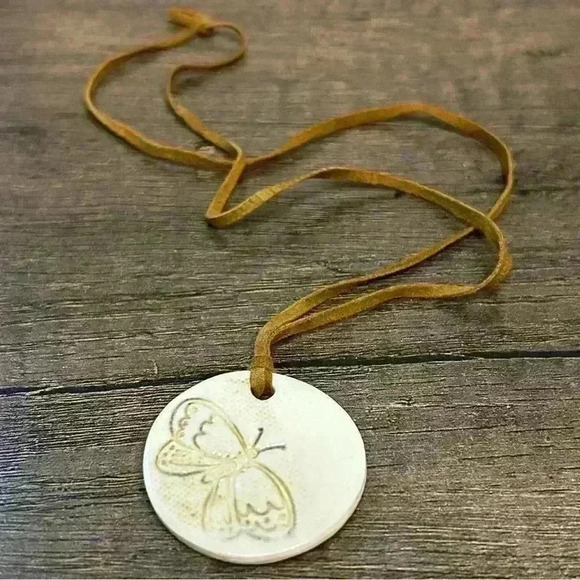 SODA Clay Butterfly Pendant Brown Leather Strand Necklace - Picture 1 of 3